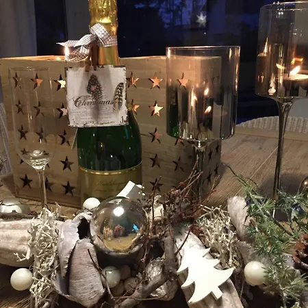 Pier 8 Holiday home *